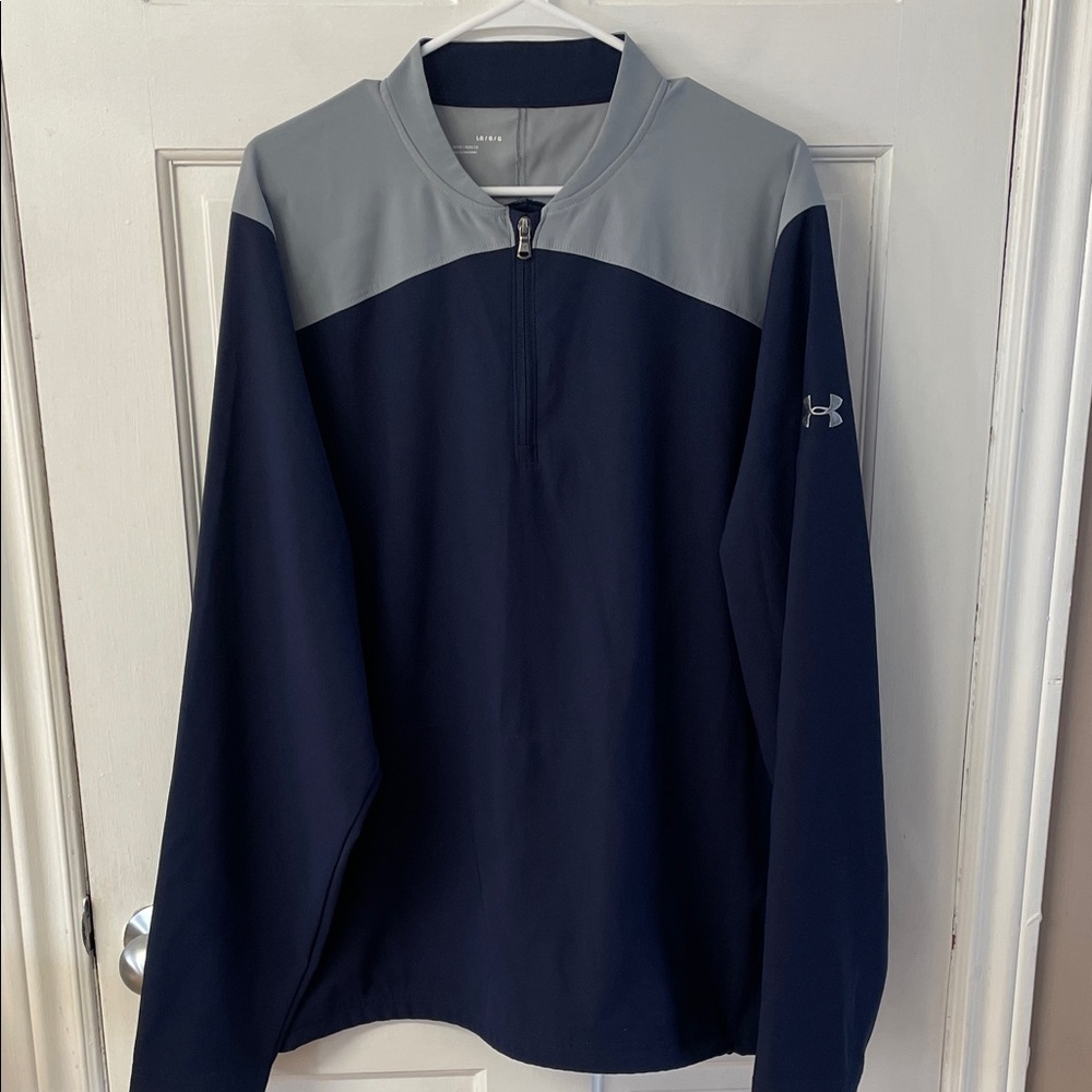 Under Armour loose fit collarless quarter zip golf  light jacket men’s size L